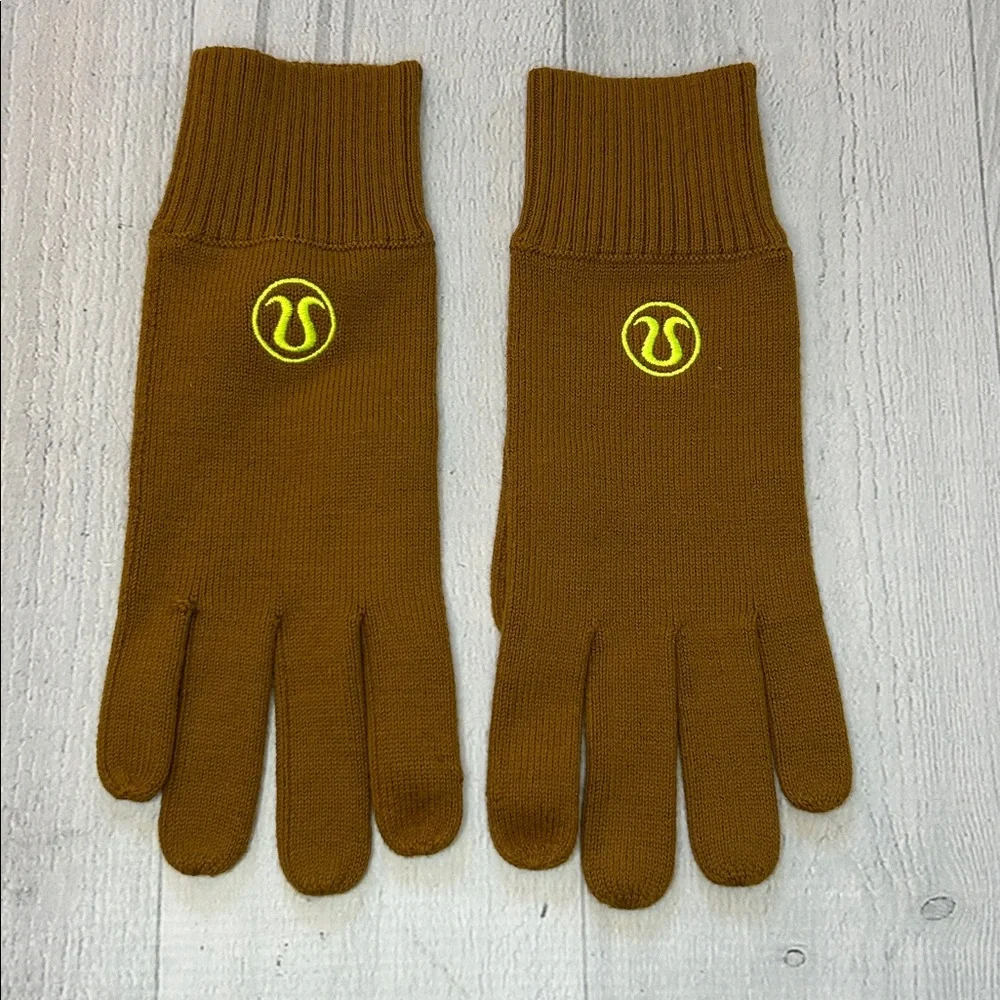Lululemon‎ Warm Revelation Gloves *Tech Spiced Bronze (Brown) Size M/L NWOT